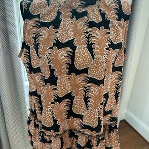 Black and Tan Pineapple Print Sleeveless Top
